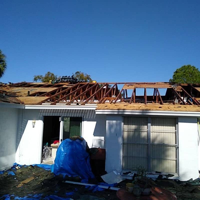 tampa-roofing-29566399-08-min